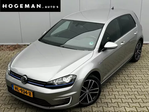 Volkswagen Golf 1.4TSI GTE GROOT NAVIGATIE CARPLAY NETTE AUTO