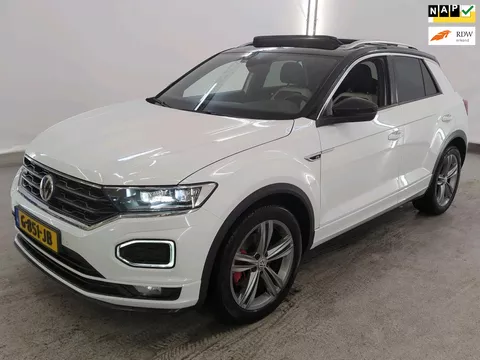 Volkswagen T-Roc 1.5 TSI R-LINE PANORAMADAK VIRTUAL LED STOELVERWARMING KEYLESS