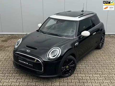 Mini Mini Electric COOPER YOURS SE ELEKTRIC LEDER PANORAMADAK STOELVERWARMING ADAPTICE CRUISE Mini Mini Electric COOPER YOURS SE ELEKTRIC LEDER PANORAMADAK STOELVERWARMING ADAPTICE CRUISE