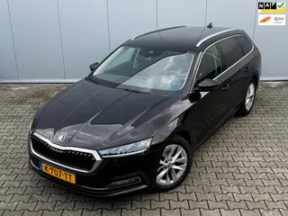 Skoda Octavia Combi 1.0 e-TSI BUSINESS TREKHAAK STOELVERWARMING RIJKLAAR NAP CARPLAY DEALER ONDERHOUDEN