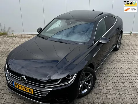 Volkswagen Arteon 1.5TSI R-LINE PANORAMADAK VIRTUAL NAP ORIGINEEL NEDERLANDS CARPLAY ADAPTIVE CRUISE Volkswagen Arteon 1.5TSI R-LINE PANORAMADAK VIRTUAL NAP ORIGINEEL NEDERLANDS CARPLAY ADAPTIVE CRUISE